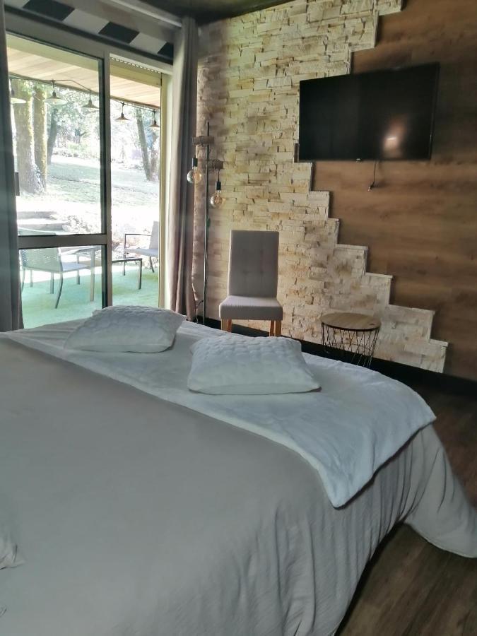 Lapausedegout Piscine Chambres Climatisees Jacuzzi Terrasse Lachapelle-Auzac Экстерьер фото