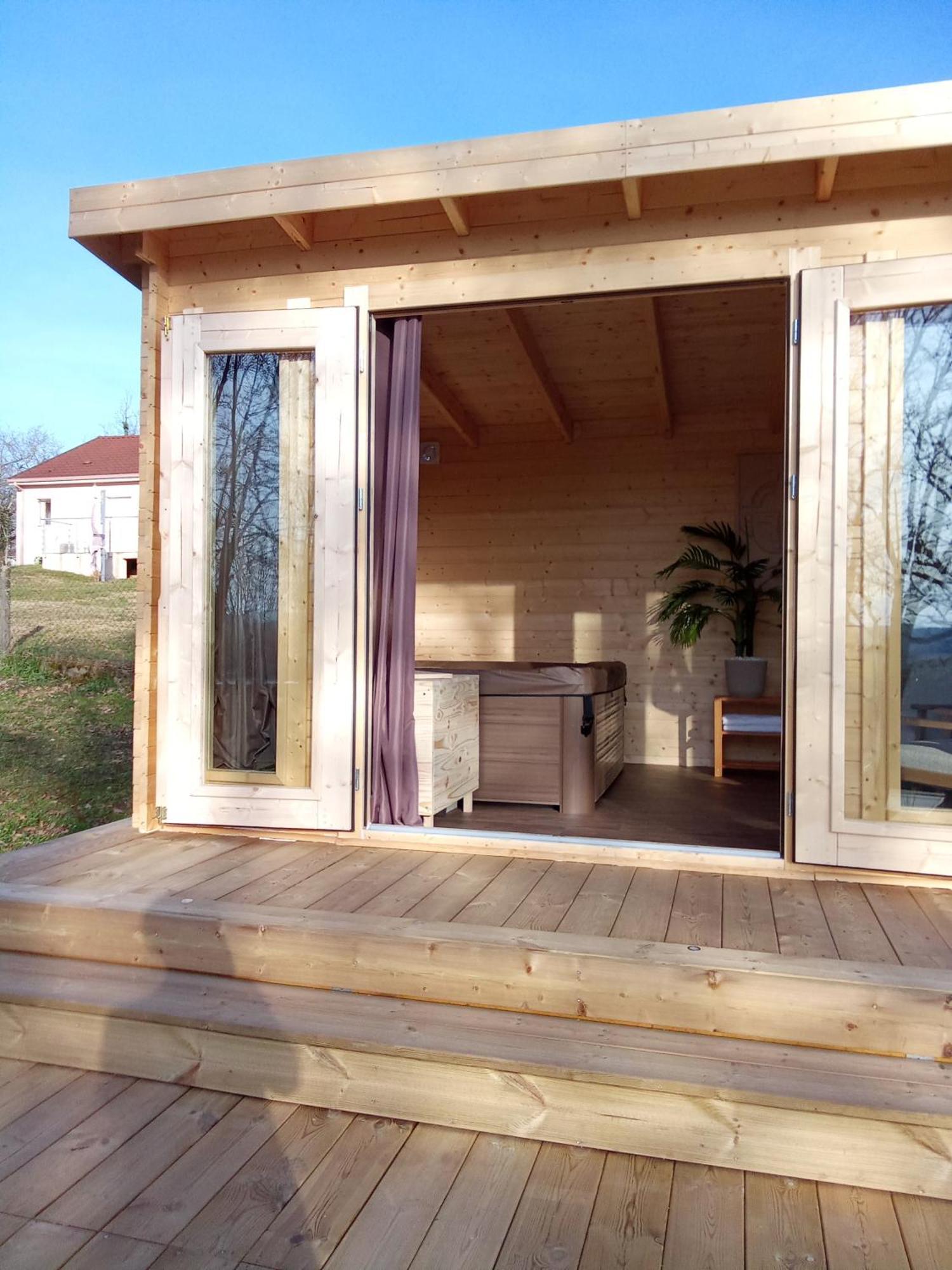 Lapausedegout Piscine Chambres Climatisees Jacuzzi Terrasse Lachapelle-Auzac Экстерьер фото