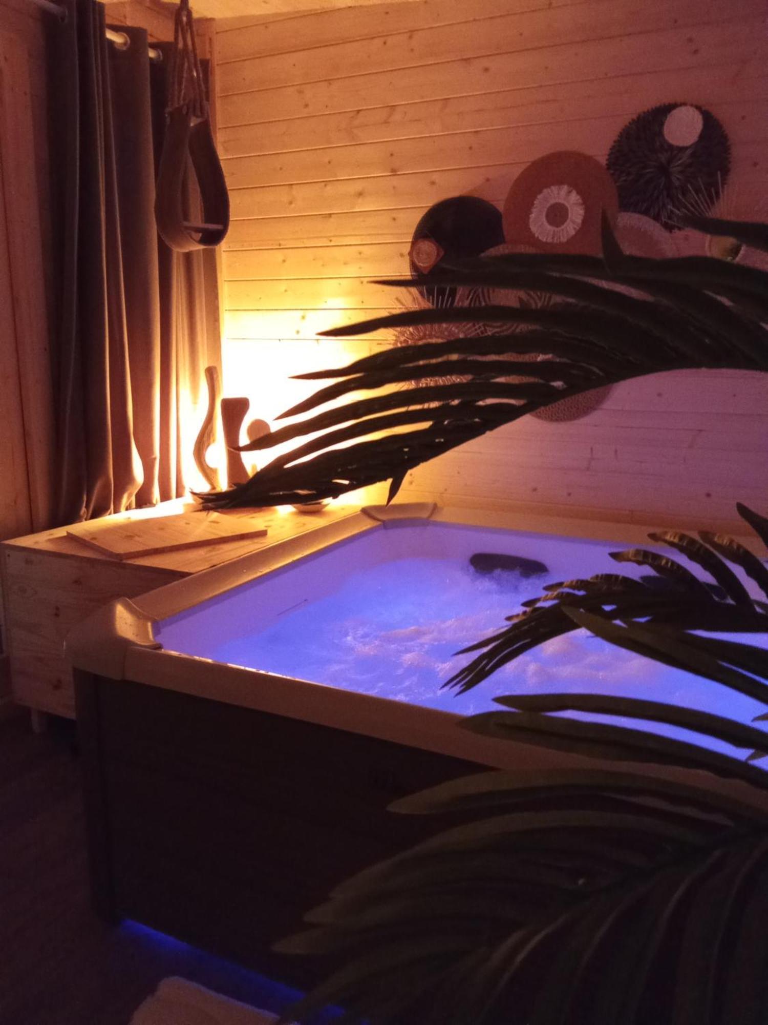 Lapausedegout Piscine Chambres Climatisees Jacuzzi Terrasse Lachapelle-Auzac Экстерьер фото